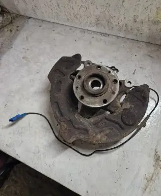 Peugeot 508 Front wheel hub