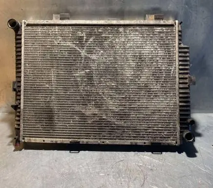 Mercedes-Benz E W210 Coolant radiator