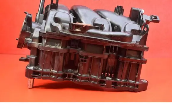 Toyota Yaris Intake manifold 17101F3030