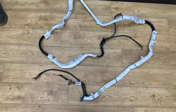 Volvo V70 Positive cable (battery) 30658298