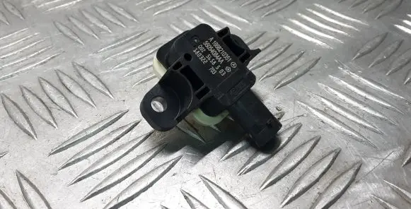 Mercedes-Benz GLE (W166 - C292) Airbag deployment crash/impact sensor A1668210351