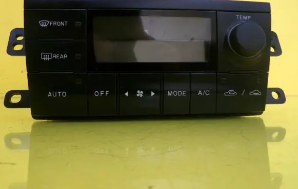 Mazda Premacy Climate control unit CB82D