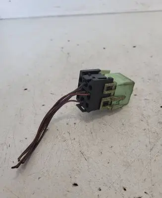 BMW 5 E60 E61 Other relay 8373700