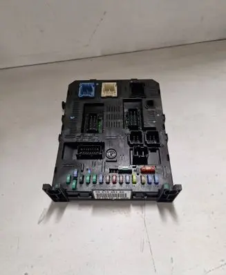 Citroen C6 Comfort/convenience module 9661940180