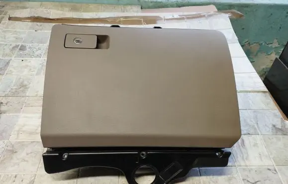 Volkswagen PASSAT B6 Glove box 3C1857114