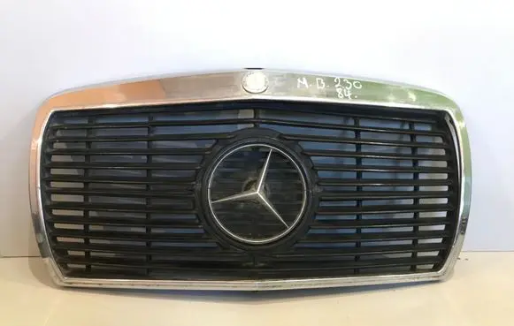 Mercedes-Benz E W124 Front grill