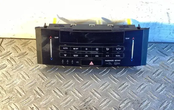 Lexus IS III XE30 Climate control unit 5590053240 7775D39