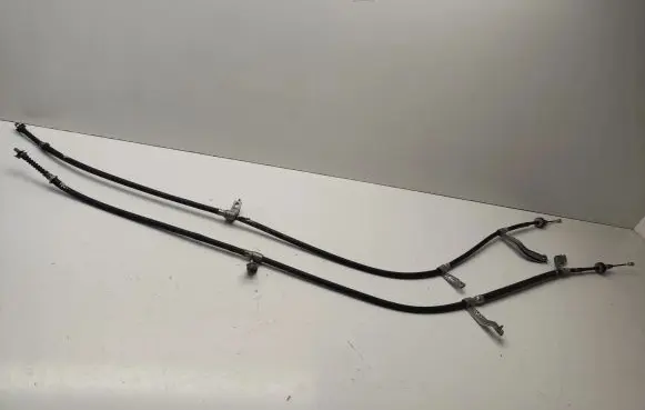 KIA Stonic Handbrake/parking brake wiring cable H84002L04 H83002L11