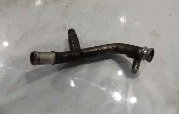 Volvo XC90 Engine coolant pipe/hose
