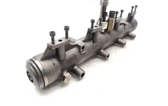Opel Monterey Fuel main line pipe