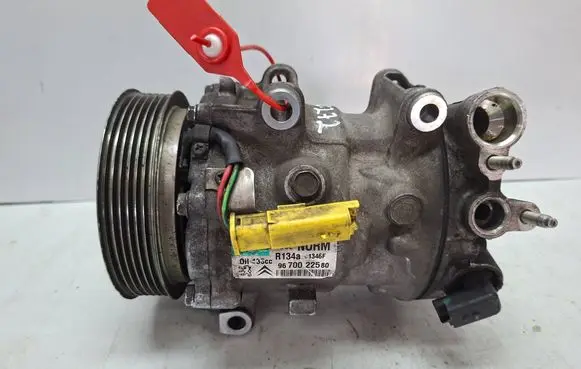 Peugeot 508 Air conditioning (A/C) compressor (pump) S27645272 9670022580