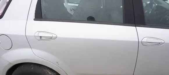 Fiat Punto Evo Front door