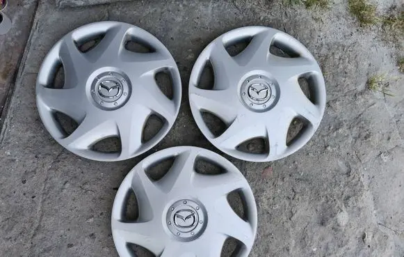 Mazda 6 R15 wheel hub/cap/trim GJ6A37170