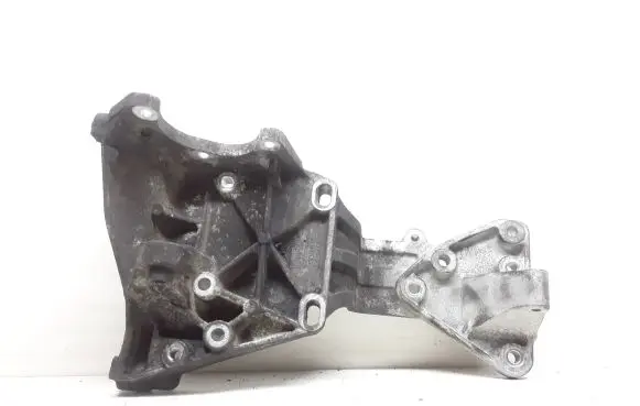 Volvo S60 Generator/alternator bracket 31316673