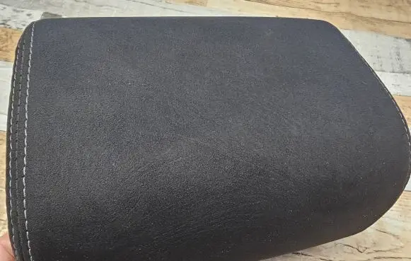 Lexus IS 220D-250-350 Rear seat headrest 