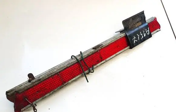 Audi A4 S4 B5 8D Emergency warning sign 