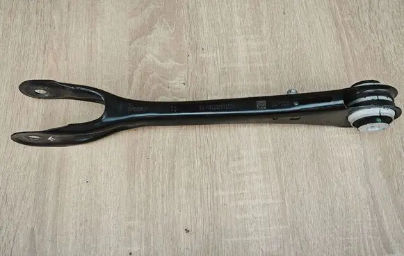 BMW 8 G16 Rear control arm 6893528