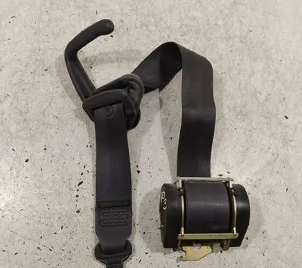Renault Espace III Middle seatbelt (rear) A506259