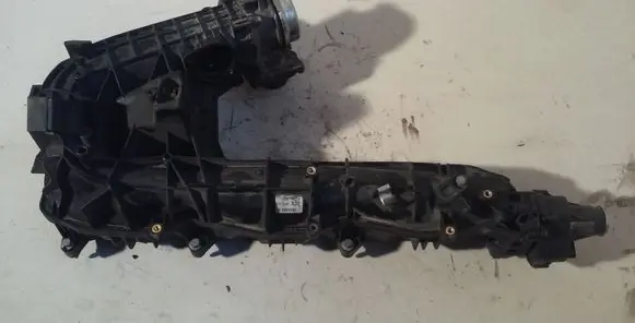 BMW 5 F10 F11 Intake manifold 7800088 7811299