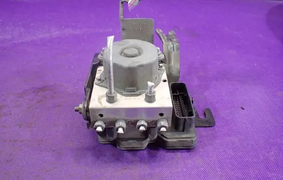 Dacia Sandero ABS Pump 476601203R