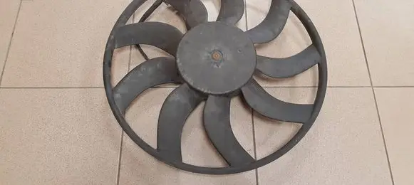 Porsche Cayenne (92A) Electric radiator cooling fan 7p0121203d