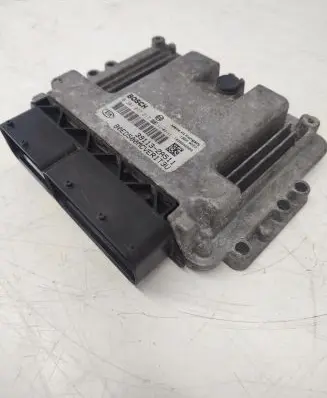 KIA Ceed Engine control unit/module 391132A512 B0ED500MCVERIT3U 0281017217