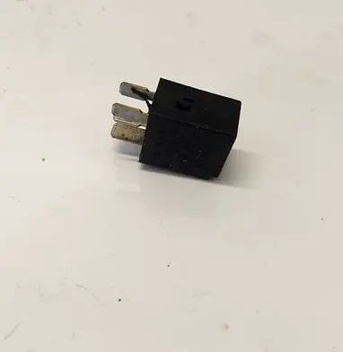 Mercedes-Benz E W211 Other relay 0025421119