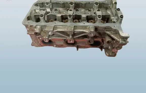 Lancia Thema Engine head 