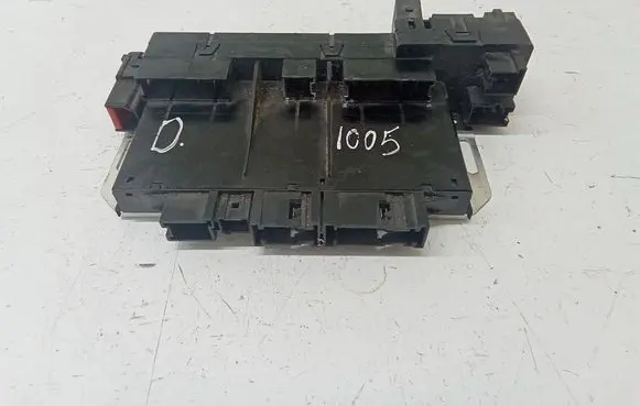 Mercedes-Benz S W220 SAM control unit A0325458332