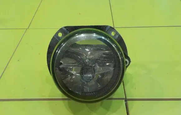 Mercedes-Benz C W204 Front fog light 1N000929507 LEWY