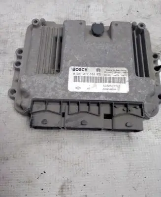 Renault Laguna II Engine control unit/module 8200527713 8200566220 0281012588