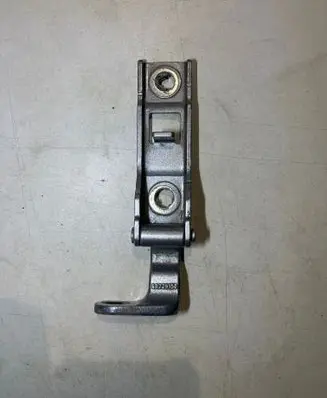 Chrysler Pacifica Tailgate/trunk/boot hinge 68229150