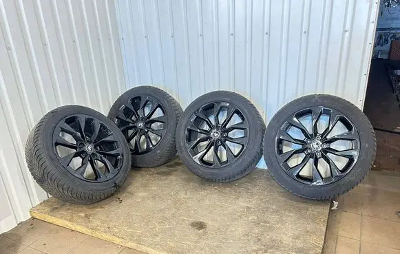 R20 alloy rim