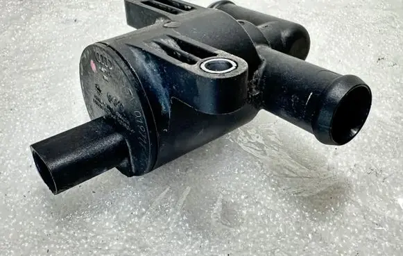 Audi A6 S6 C7 4G Electric auxiliary coolant/water pump 4H0121671D