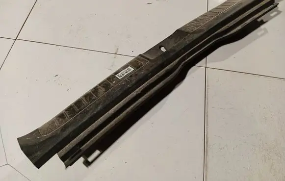Other trunk/boot trim element
