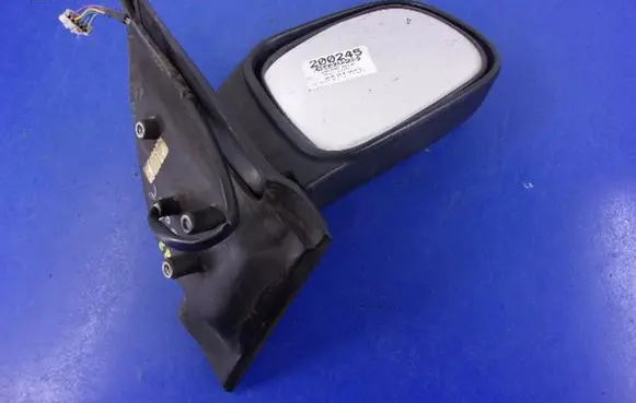 Nissan Serena Front door electric wing mirror