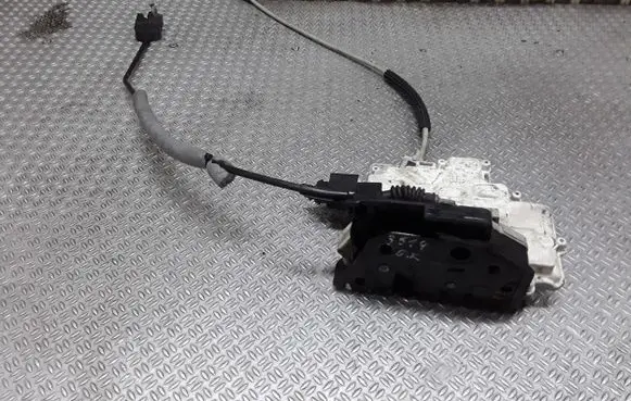 Seat Ibiza IV (6J,6P) Rear door lock