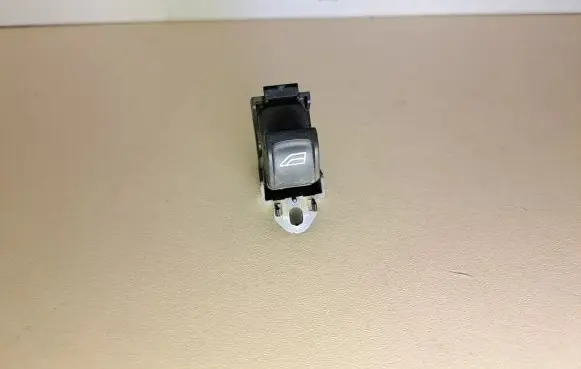 Volvo V70 Electric window control switch 30773273 03453410 90363080430547