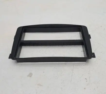 Mercedes-Benz C W203 Radio/GPS head unit trim 28119002