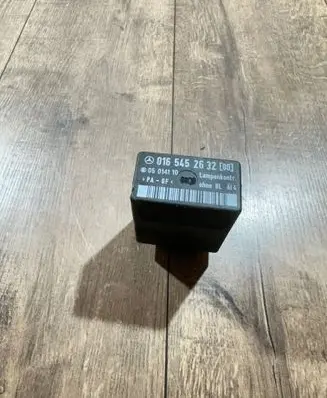 Mercedes-Benz Vito Viano W638 Light module LCM 0165452632 05014110