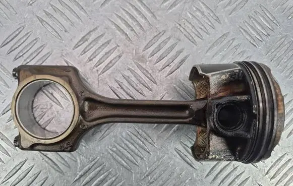 BMW 1 F20 F21 Piston with connecting rod 77L65