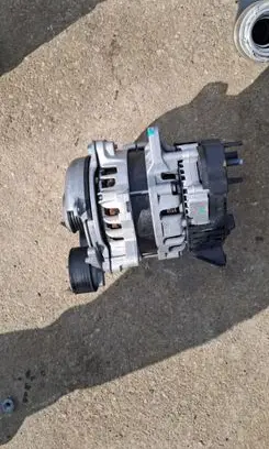 Renault Megane III Generator/alternator 2310A1749R14V240A