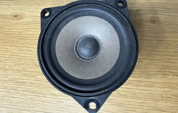 BMW 3 E90 E91 Parcel shelf speaker 18820010