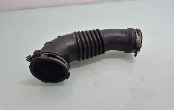 Mazda CX-7 Air intake duct part R2AX13221