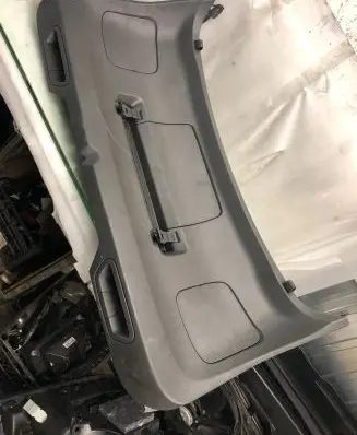Opel Grandland X Tailgate/boot lid cover trim Yp00036177