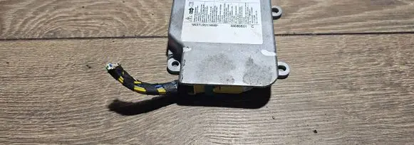 Audi A3 S3 8P Airbag control unit/module 6q0909605aj