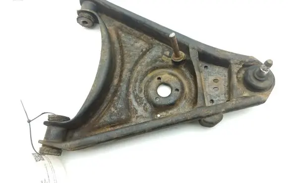 Mercedes-Benz COMPAKT W115 Front lower control arm/wishbone