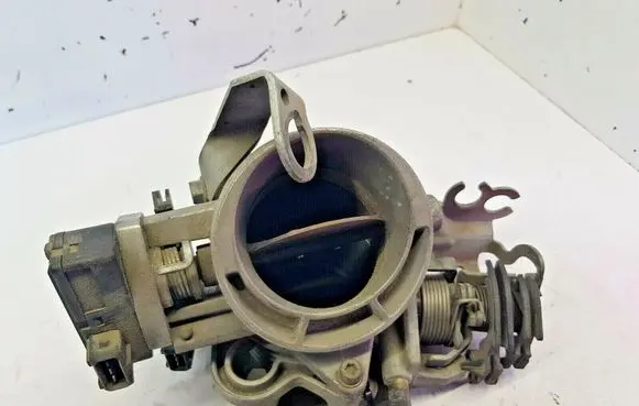 BMW 5 E39 Throttle valve 1433385 nr922