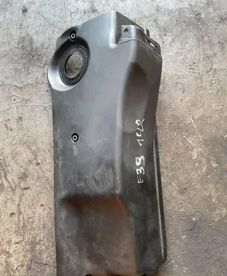 BMW 5 E39 Engine cover (trim) 137122474430