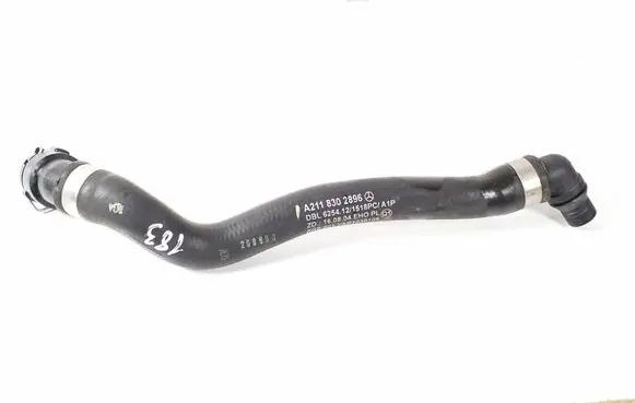 Mercedes-Benz CLS C219 Engine coolant pipe/hose A2118302896